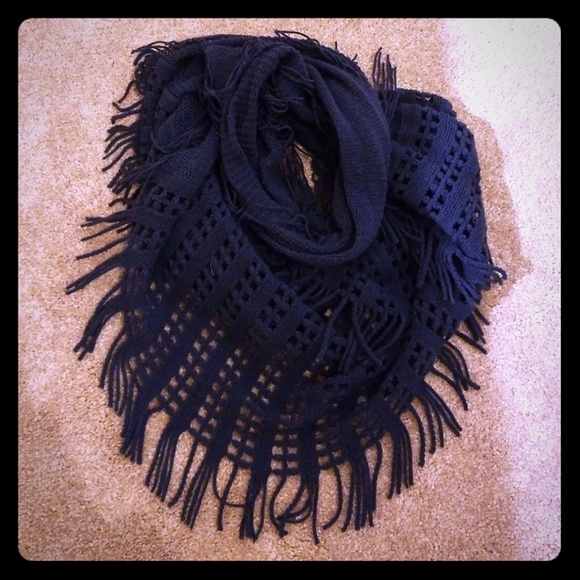 Accessories - Blue infinity scarf